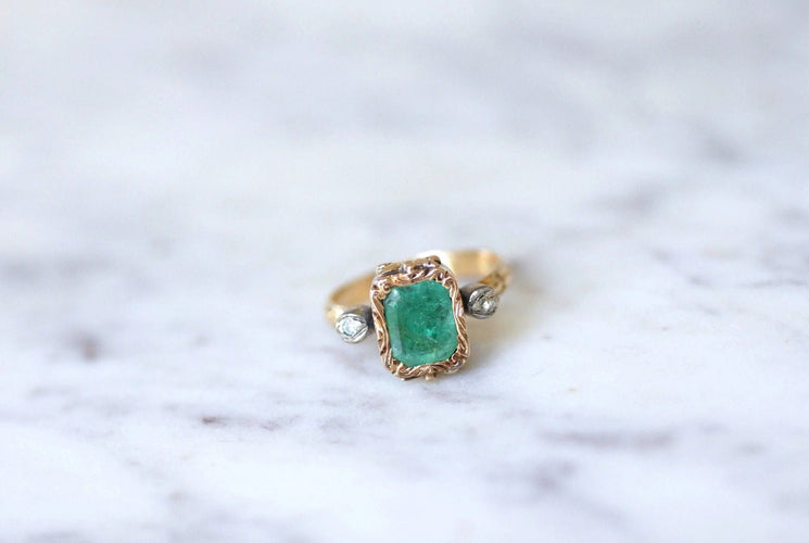 Bague Bague style Victorien émeraude et diamants 58 Facettes