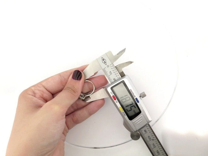 Bague 52 bague marquise t52 sertie saphir 1.5ct & 12 diamants or blanc 18k sapphire 58 Facettes 252155