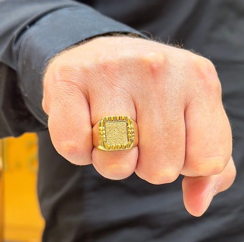 Bague 58 Chevalière vintage or massif 18 carats et diamants 58 Facettes