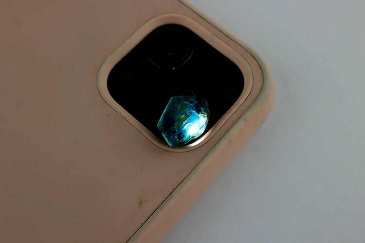 Gemstone Saphir bleu brut non chauffé d'Auvergne 14cts 58 Facettes 247