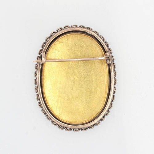 Broche Broche émail habillé et son entourage de diamants 58 Facettes 21-319