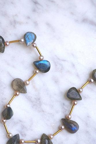 Collier Collier vintage pampilles labradorites, or et perles 58 Facettes