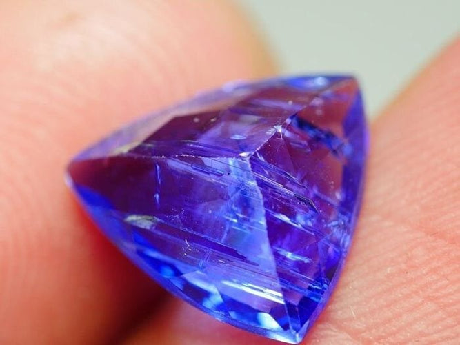 Gemstone Tanzanite 3,42 cts 58 Facettes 314