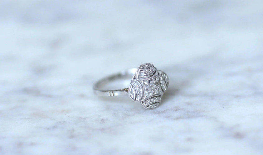 Bague Bague quadrilobée Art Deco diamants 58 Facettes