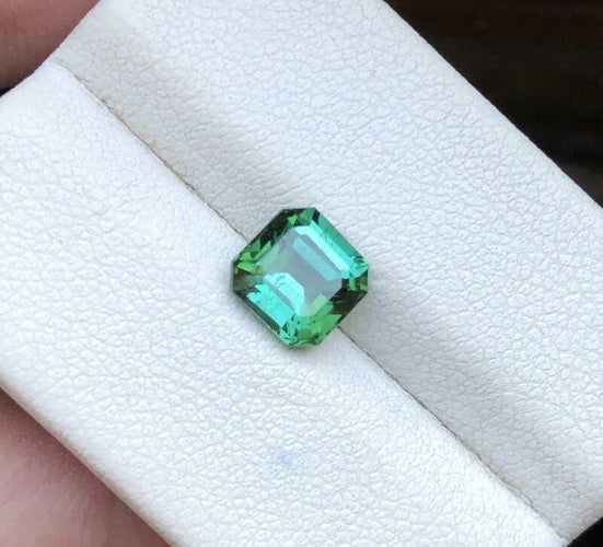 Gemstone Tourmaline verte 1,55cts 58 Facettes 81