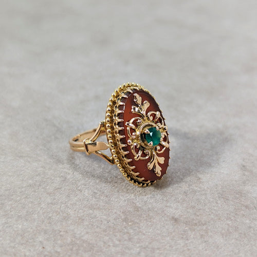 Bague Bague en or jaune et calcédoine 58 Facettes 19780