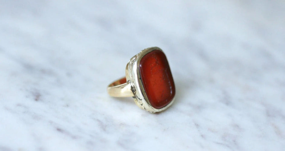 Bague 52 Bague chevalière intaille héraldique sardoine 58 Facettes