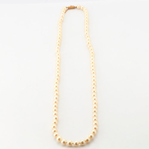 Collier Collier Perles Akoya fermoir Or 58 Facettes 4933