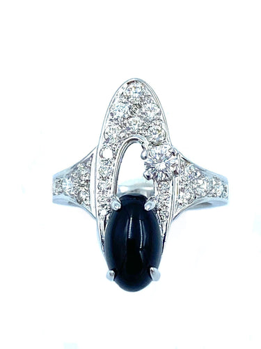 Bague BVLGARI. Bague Elisia or blanc diamants et onyx 58 Facettes