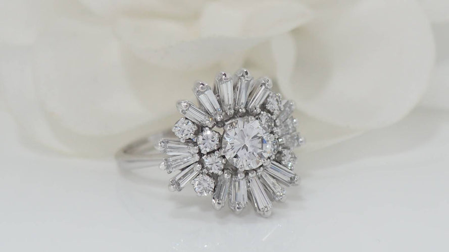 Bague 51 Bague vintage en or blanc et diamants 58 Facettes 32087