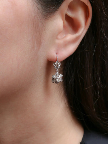 Boucles d'oreilles Paire de dormeuses vintage or et diamants 58 Facettes J91