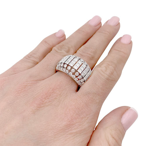 Bague 55 Bague Cartier, "Couronne", or blanc, diamants. 58 Facettes 32251
