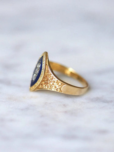 Bague marquise ancienne en or jaune et diamant sur émail bleu 58 Facettes