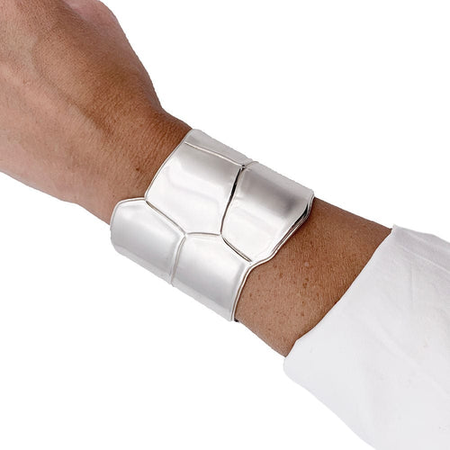 Bracelet Manchette Hermès, "Niloticus Eclat", argent. 58 Facettes 33395