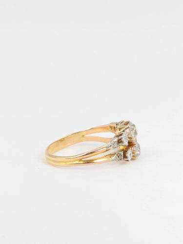 Boucles d'oreilles 62 Bague ancienne toi et moi en or, argent et diamants 58 Facettes 662