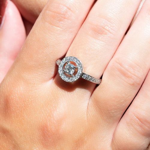 Bague 55 Bague Boucheron Ava or gris diamants 58 Facettes 61E00419