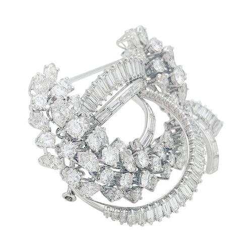 Broche Broche "Volute" en platine or blanc, diamants. 58 Facettes 31490