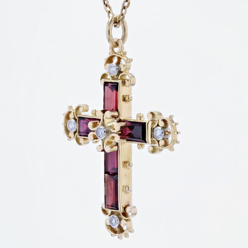Pendentif Croix or jaune diamants grenats 58 Facettes 19-698B