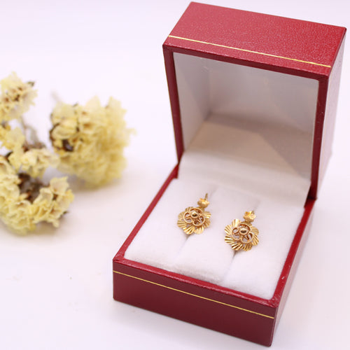 Boucles d'oreilles Dormeuse en or jaune 58 Facettes