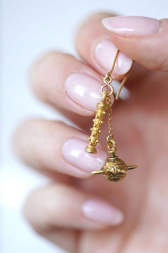 Boucles d'oreilles Mono boucle d'oreille fléau médiéval en or 58 Facettes