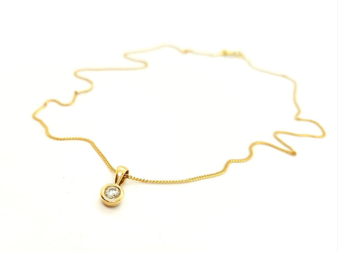 Collier Collier Chaîne + pendentif Or jaune Diamant 58 Facettes 06592CD