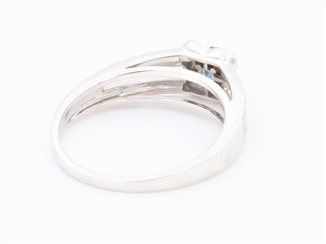 Bague 53 Mauboussin Bague Solitaire Chance of love Or blanc Saphir 58 Facettes 1655229CN