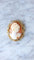 Broche Broche deux ors et camée coquille 58 Facettes