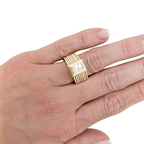Bague 52 Poiray, "Bague Bracelet", or jaune, diamant. 58 Facettes 31417