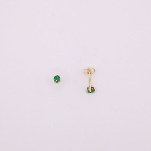 Boucles d'oreilles Boucle d’oreille clous en or jaune, émeraude 58 Facettes