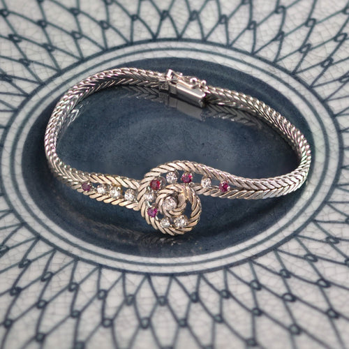 Bracelet Bracelet vintage or blanc rubis diamants 58 Facettes 22-556