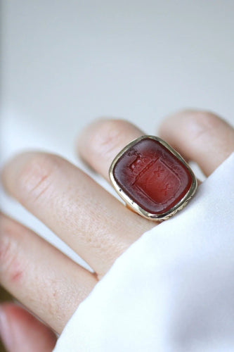 Bague 52 Bague chevalière intaille héraldique sardoine 58 Facettes