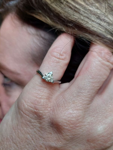 Bague 51 BAGUE SOLITAIRE DIAMANT 0.60 CARAT 58 Facettes 073841