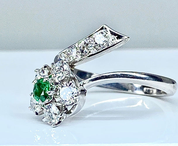 Bague 48 Bague en or blanc 18 carats en émeraude et diamants 58 Facettes AB294