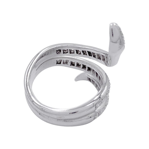 Bague 56 Bague serpent or blanc, diamants. 58 Facettes 32320