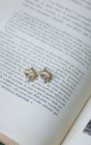 Boucles d'oreilles Dormeuses anciennes diamants 0.50 Ct 58 Facettes