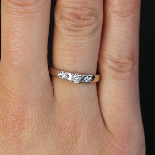 Bague 50 Bague or blanc saphirs blancs d'occasion 58 Facettes 19-008B