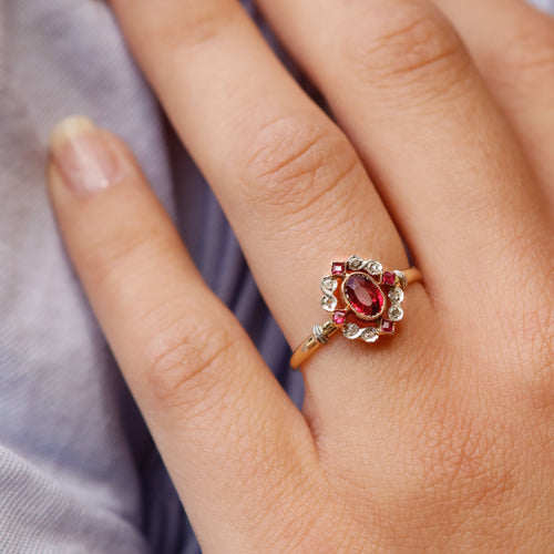 Bague Bague en or jaune diamants et grenats 58 Facettes 20164