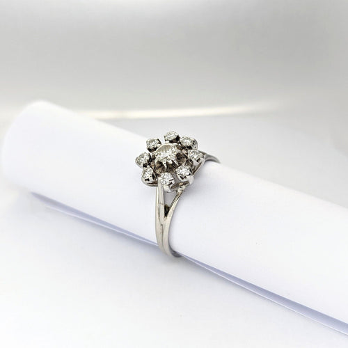 Bague Bague Marguerite en or blanc et diamants 58 Facettes 21248