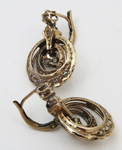 Boucles d'oreilles Vintage 8 karat gold and Diamond earrings 58 Facettes