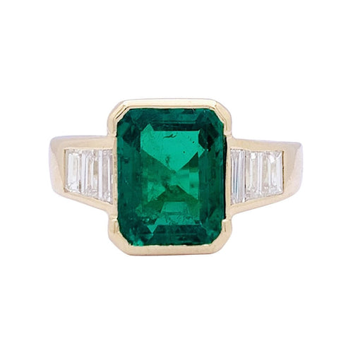 Bague 56 Bague, or jaune, émeraude et diamants. 58 Facettes 33327