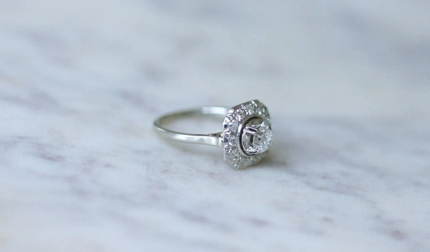 Bague 52 Bague Art Déco Or blanc Platine Diamants 58 Facettes