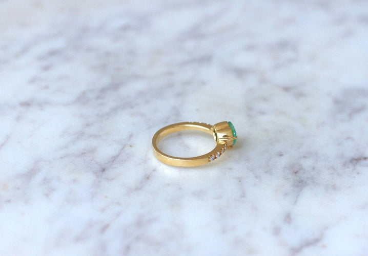 Bague Bague coeur émeraude Colombienne & diamants 58 Facettes