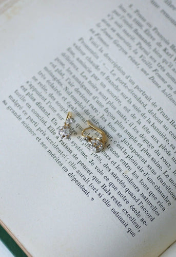 Boucles d'oreilles Dormeuses anciennes diamants 0.50 Ct 58 Facettes