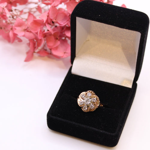 Bague Bague florale Pierres blanches, Or jaune 58 Facettes