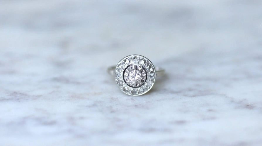Bague 52 Bague cible Art Déco Or blanc Platine Diamants 58 Facettes
