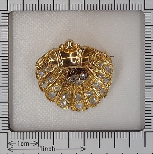 Broche Broche coquillage en or, diamants 58 Facettes 23046-0125
