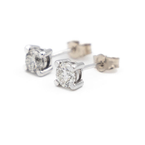 Boucles d'oreilles Boucles d'oreilles Puces Or blanc Diamant 58 Facettes 1931148CN