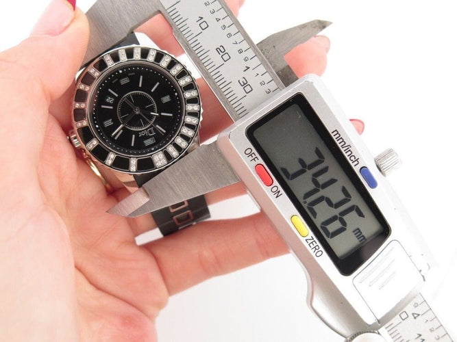 Montre montre CHRISTIAN DIOR christal 34mm 44 diamant quartz 58 Facettes 256798