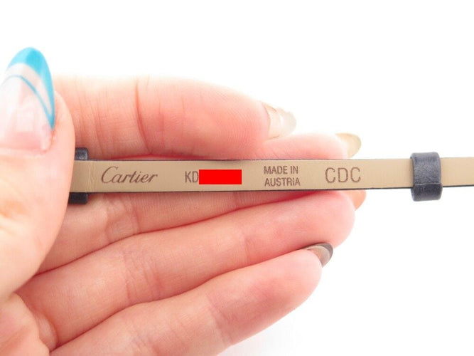 Bracelet bracelet CARTIER breloque croix or jaune 18k 6 diamants 0.36ct 58 Facettes 254652