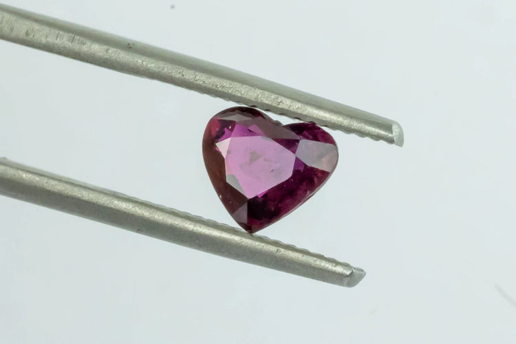 Gemstone Rubis 1.03cts chauffé de Birmanie certificat GFCO 58 Facettes 245